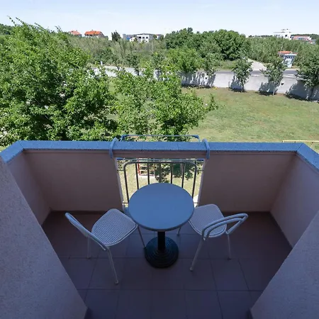 Apartment Armitage *